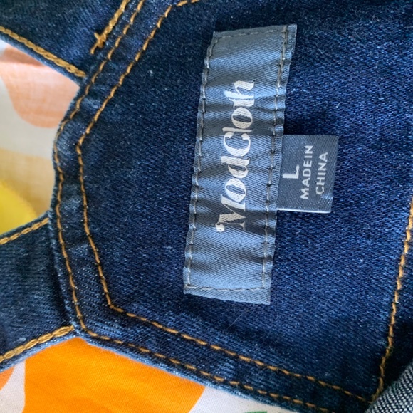 Modcloth overall denim shortalls. Size large - Picture 2 of 5